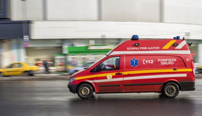 Un avion de mici dimensiuni s-a prăbușit în Chitila. Două persoane sunt în stare gravă