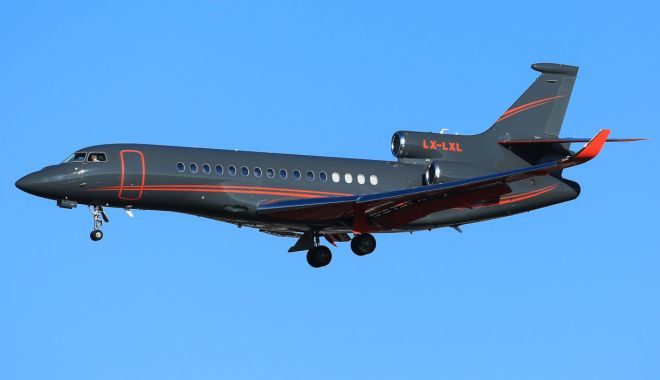 Klaus Iohannis a zburat la New York cu un avion privat de tip Dassault Falcon 8X