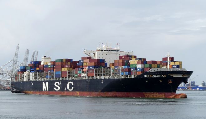 80 de nave și-au anunțat sosirea în porturile maritime românești