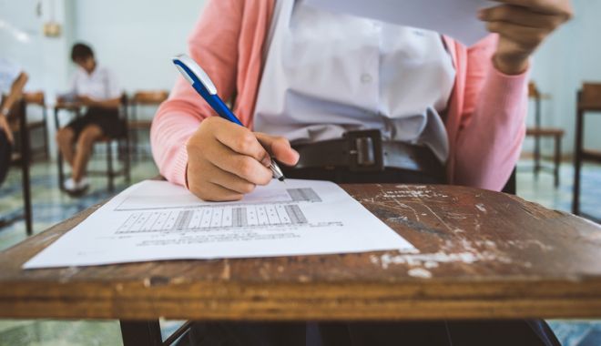 Bacalaureat: Începe etapa de echivalare şi recunoaştere a competenţele lingvistice şi digitale
