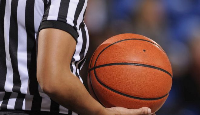 Baschet / Start al înscrierilor la Şcoala de Arbitri