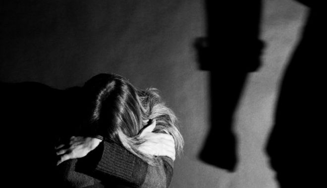 Pumnul lovește, Indiferența ucide: Zeci de femei sunt ucise în bătaie de partenerii de viaţă