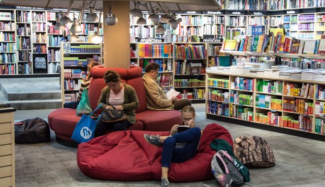 „Biblioteca Vie” vă aşteaptă să exploraţi o lume diferită