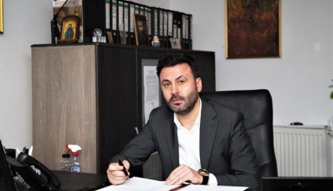 Arest la domiciliu pentru directorul DRDP acuzat de falsificarea actelor de studii
