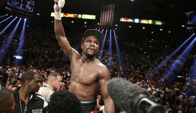 Box / Floyd Mayweather şi Logan Paul, protagonişti într-un meci demonstrativ