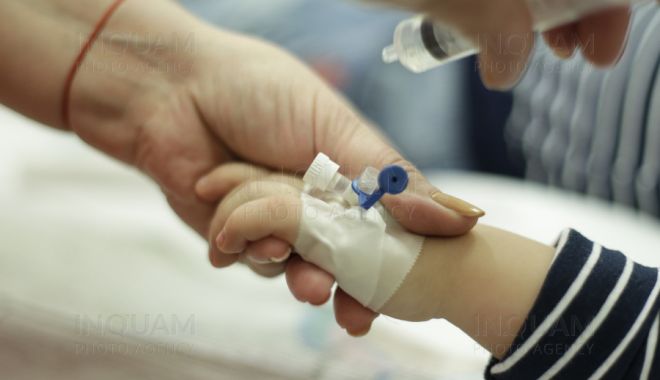 Părinții care au Covid pot fi tratați, de astăzi, în secțiile de pediatrie unde sunt internați copiii lor