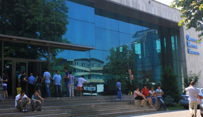 500 de joburi disponibile, la bursa locurilor de muncă de la UMC