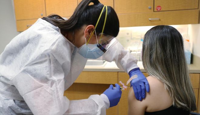 Campanie de vaccinare antigripală gratuită, demarată săptămâna viitoare de Ministerul Sănătăţii