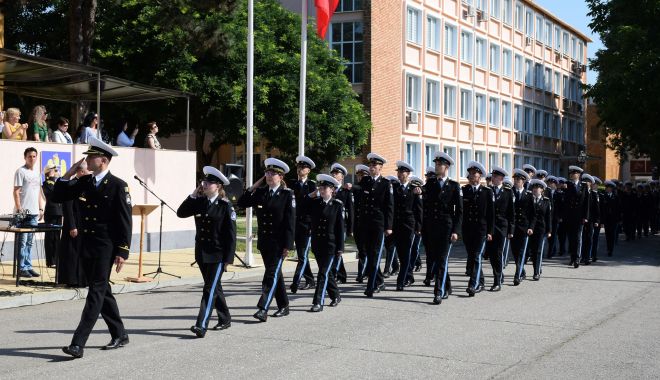 GALERIE FOTO. Ceremonie de absolvire a promoției „Regele Mihai I- 100” a Colegiului Naţional Militar Constanţa