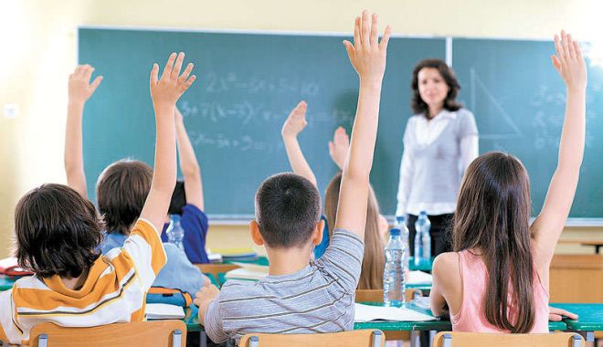 Învăţătorii din România au cele mai numeroase clase cu elevi din Uniunea Europeană