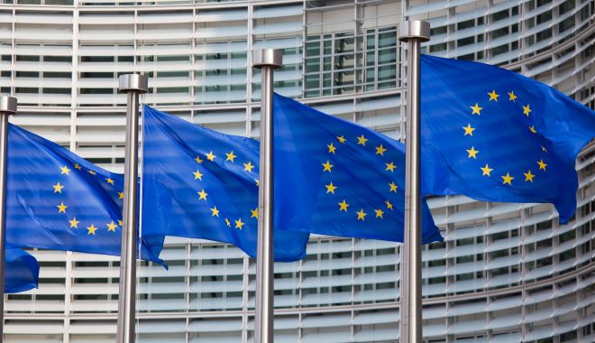 Comisia Europeană cere sancţiuni financiare împotriva Poloniei