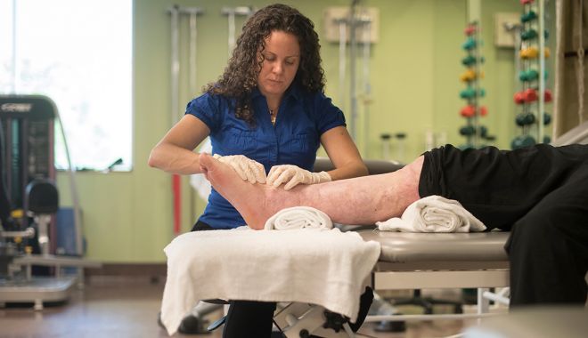 Concediu medical pentru pacienţii arşi, pe toată perioada tratamentului şi a recuperării