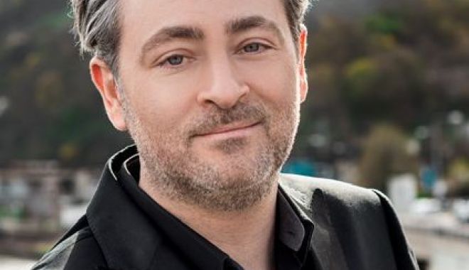 Concert simfonic cu dirijorul belgian Philip Fransen, vineri, la Teatrul de Operă şi Balet „Oleg Danovski”