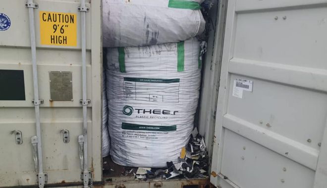 Containere cu deşeuri tocate, depistate în Portul Agigea