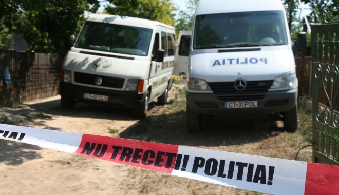 ȘOCANT! Copil de aproape 2 ani, GĂSIT ÎN PUTREFACȚIE, ÎNFĂȘURAT ÎN CELOFAN, la Cernavodă!
