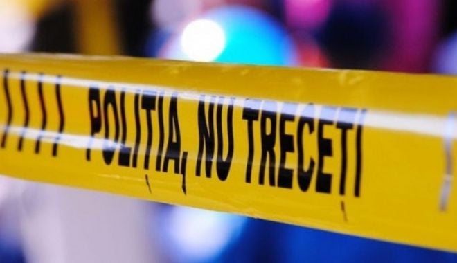 CRIMĂ ȘI VIOL, la Corbu. Un BĂRBAT CU CAGULĂ a intrat noaptea în casă peste victime