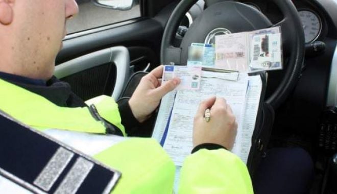 Proiect USR-PLUS: Conducătorii auto cu permis suspendat vor putea susţine testul oriunde în ţară