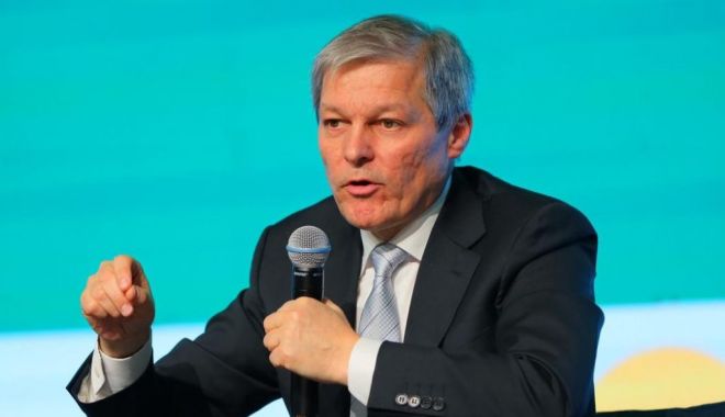 Miniștrii lui Cioloş primesc avize negative unul după altul în comisiile din Parlament