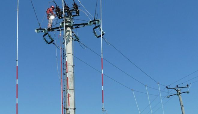 Distribuitorii de electricitate au plătit despăgubiri uriaşe clienţilor