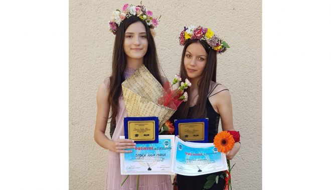 Două absolvente de 10, la Şcoala Gimnazială nr. 8 Constanţa