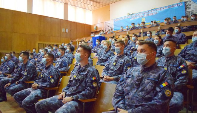 Elevii Şcolii Militare de Maiştri, informaţi despre oportunităţile de carieră în cadrul unităţilor fluviale
