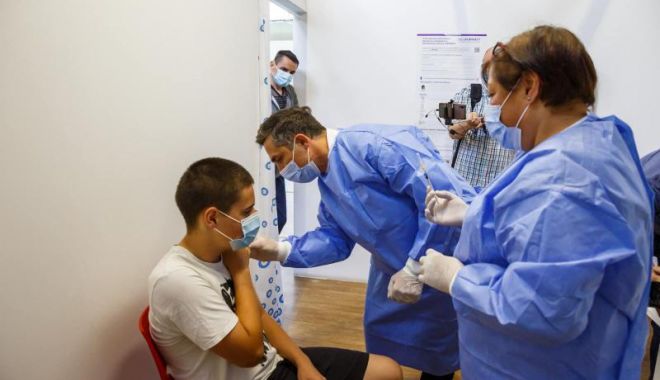 Elevii Şcolii Militare de Maiştri Militari, vaccinaţi împotriva COVID-19