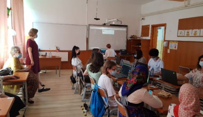 La Școala „George Enescu” din Năvodari, schimburi de experiență educațională și culturală
