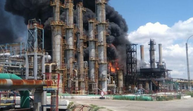 Încă o victimă a EXPLOZIEI de la PETROMIDIA a DECEDAT. Cel de-al doilea bărbat ars, dus în Germania, a pierdut lupta