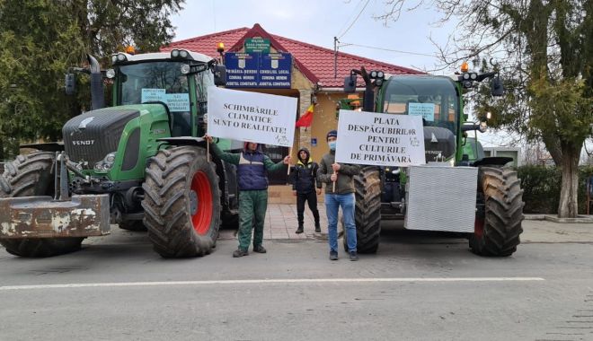Fermierii dobrogeni s-au alăturat colegilor din Moldova şi au protestat