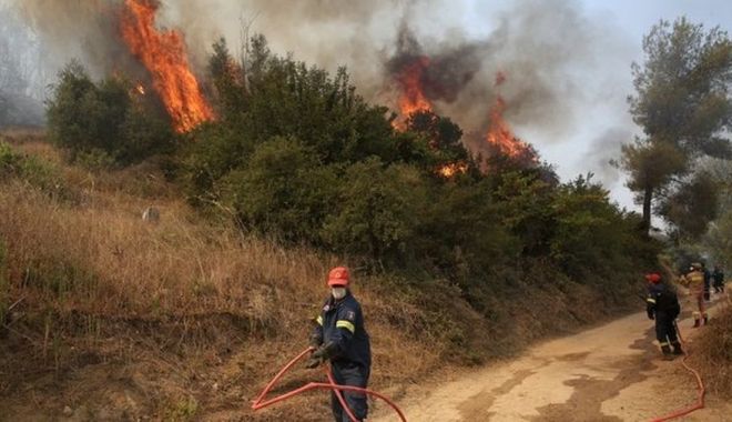 Grecia a demarat o anchetă privind cauza incendiilor. Se pare că focurile au fost puse