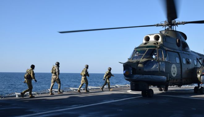 Scenariu militar complex în largul Mării Negre: elicopter Puma prăbușit pe fregata „Regina Maria”
