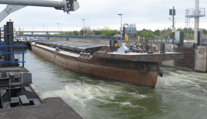 Salt spectaculos al traficului de mărfuri pe Canalul Dunăre - Marea Neagră