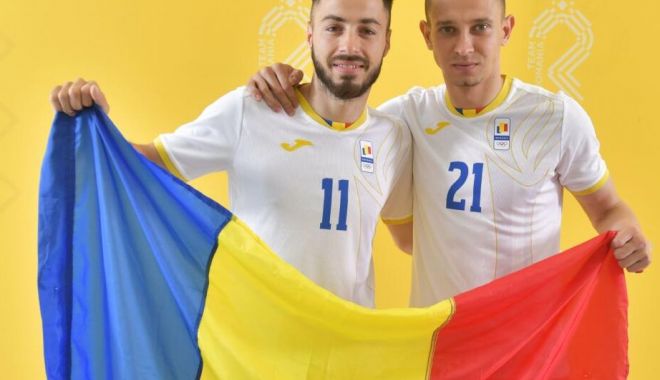Fotbal / Tricolorii U23, ședință foto în echipamentul pe care îl vor îmbrăca la JO de la Tokyo