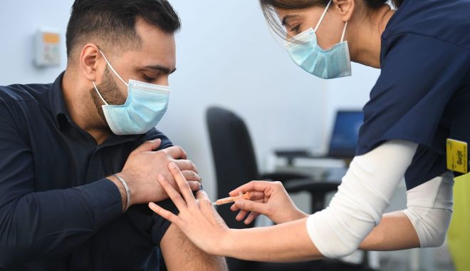 Aproape 62.000 de români au fost vaccinați în ultimele 24 de ore. Câte reacții adverse au fost raportate