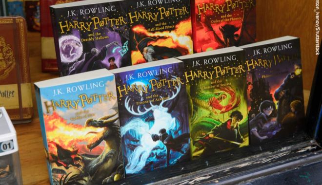 Bloomsbury Publishing, cunoscută pentru seria „Herry Potter”, tipărește în avans pentru a pregăti vânzările de Crăciun