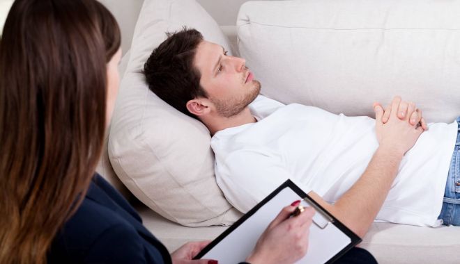 Sfatul specialistului - Vă doare spatele? Încercați hipnoterapia!