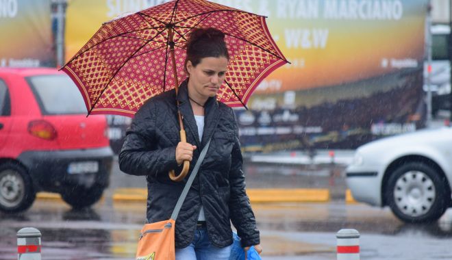 Informare meteo de vreme rece şi vânt puternic, în toată ţara