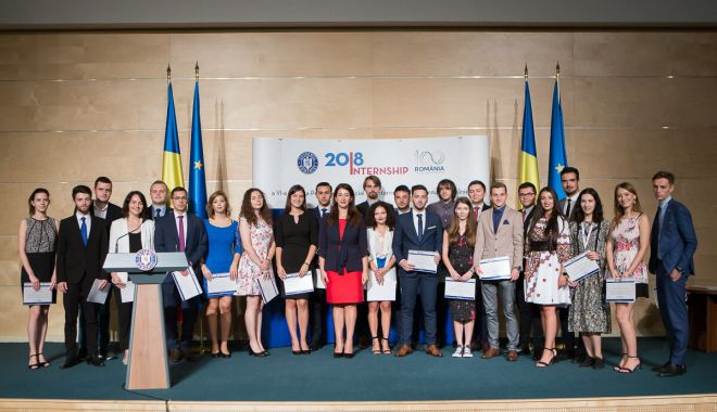 Invitație pentru tineri la un program guvernamental