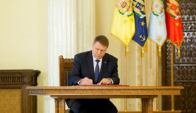 Legea privind cumpărarea vechimii în muncă, promulgată de Klaus Iohannis
