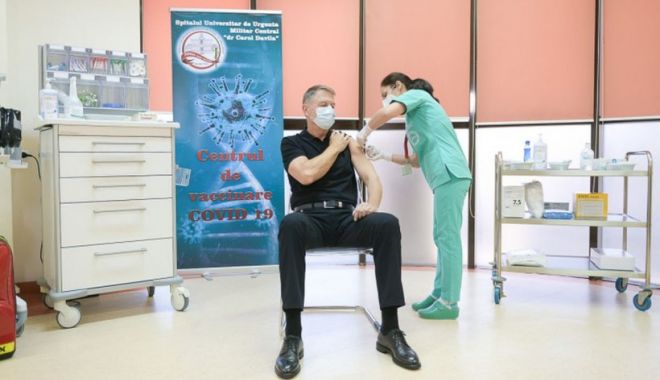 KIaus Iohannis s-a vaccinat cu a treia doză anti-COVID