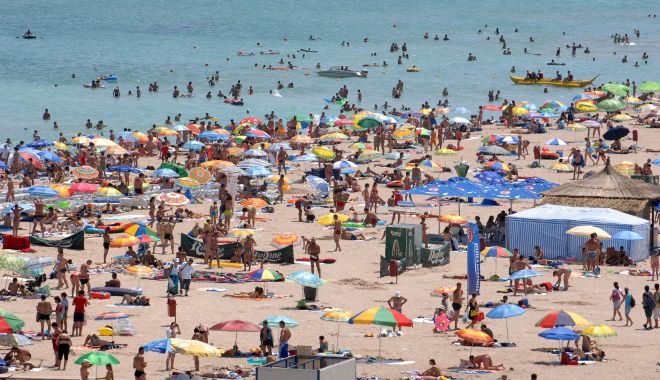 Numărul turiştilor care au vizitat Constanţa anul trecut a scăzut cu 27%