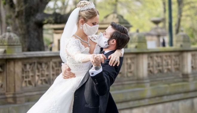 Mai multe căsătorii, mai puține divorțuri, în România
