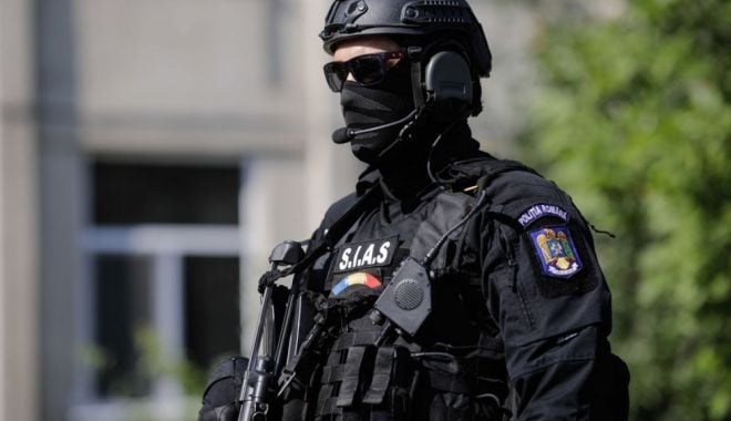 Infractori băgați după gratii, la Poarta Albă
