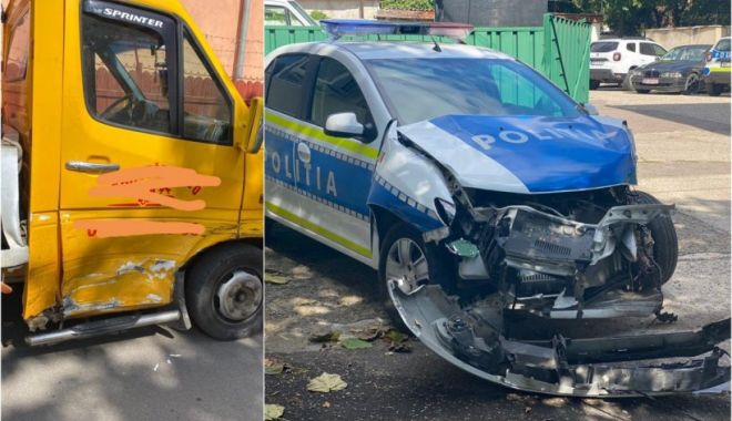 Poliţist amendat după ce a provocat un accident rutier în care a distrus autospeciala
