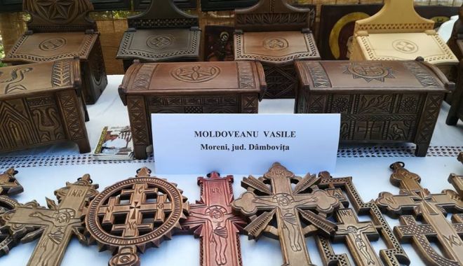 Meșteșuguri tradiționale în lemn, la Muzeul de Artă Populară Constanţa