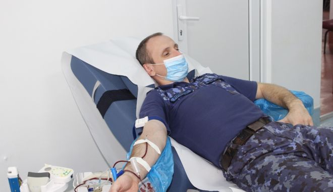 Militarii Forţelor Navale Române donează sânge. „Marile bătălii nu se dau doar pe câmpul de luptă!”