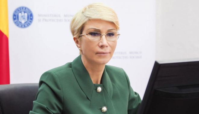 Ministrul Muncii, Raluca Turcan, în vizită la Şantierul Naval Constanţa