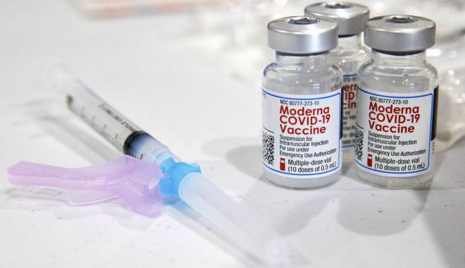O nouă tranșă de vaccinuri Moderna ajunge în România