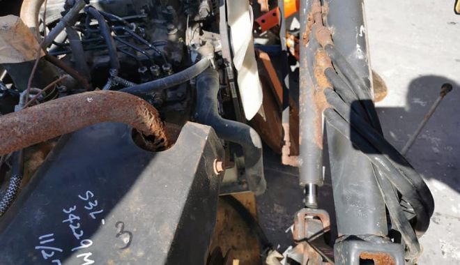 Motoare agricole vechi, aduse din Japonia, oprite la intrarea în ţară de comisarii Gărzii de Mediu
