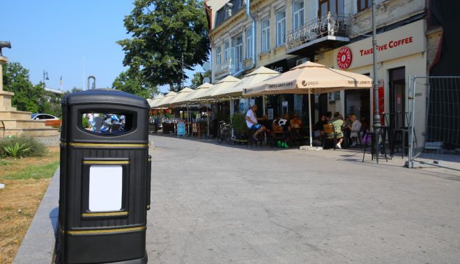 Noi coşuri de gunoi montate în Constanţa. „Sunt mai mari şi mai rezistente!”
